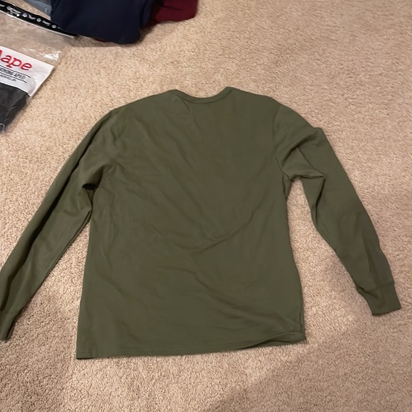 Olive Champion tee - Picture 2 of 4
